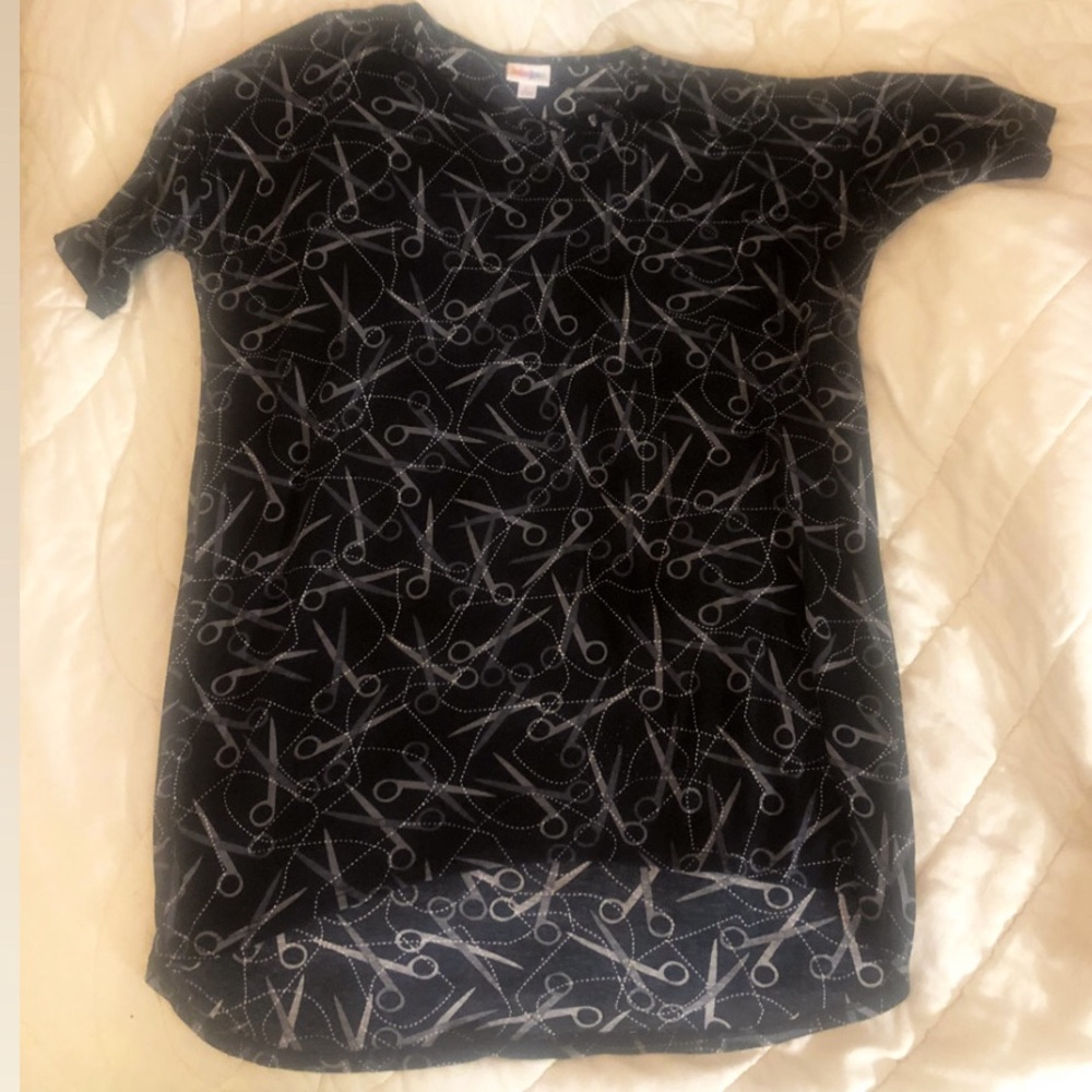 Scissor / hair stylist shirt